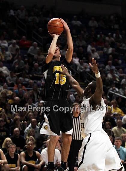 Thumbnail 3 in Sts. Neumann & Goretti vs. Montour (PIAA Class AAA Final) photogallery.