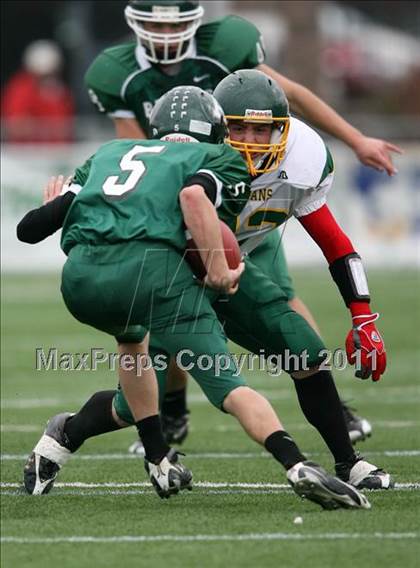 Thumbnail 1 in Alexander vs. Avon photogallery.