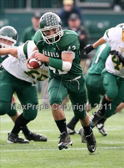 Thumbnail 2 in Alexander vs. Avon photogallery.