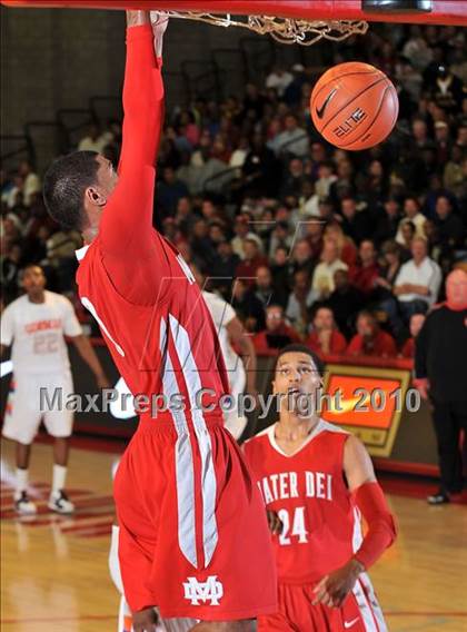 Thumbnail 3 in Bishop Gorman @ Mater Dei (Nike Extravaganza) photogallery.