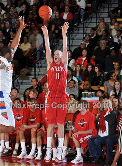 Thumbnail 1 in Bishop Gorman @ Mater Dei (Nike Extravaganza) photogallery.