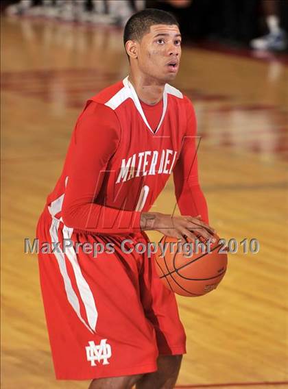 Thumbnail 3 in Bishop Gorman @ Mater Dei (Nike Extravaganza) photogallery.