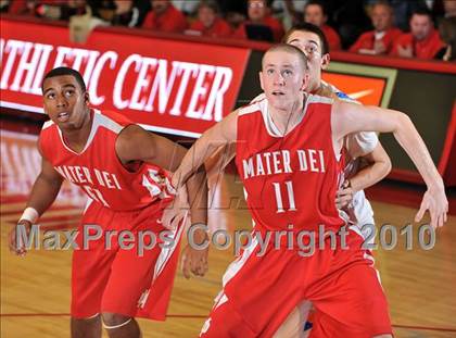 Thumbnail 1 in Bishop Gorman @ Mater Dei (Nike Extravaganza) photogallery.