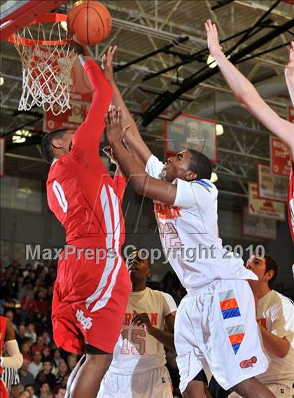 Thumbnail 2 in Bishop Gorman @ Mater Dei (Nike Extravaganza) photogallery.