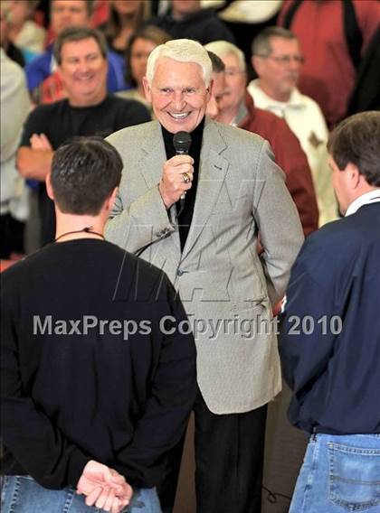 Thumbnail 3 in Bishop Gorman @ Mater Dei (Nike Extravaganza) photogallery.