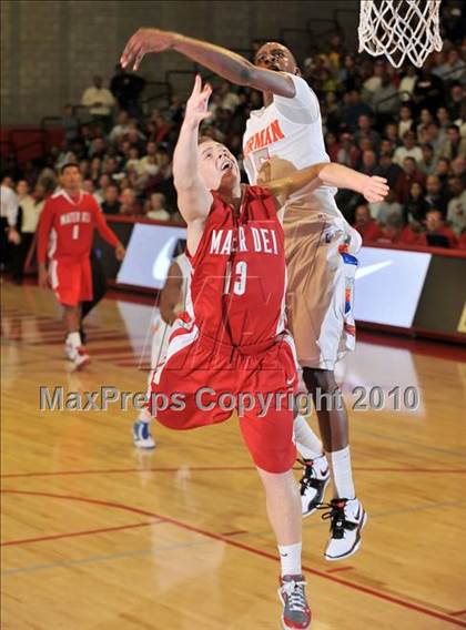 Thumbnail 2 in Bishop Gorman @ Mater Dei (Nike Extravaganza) photogallery.
