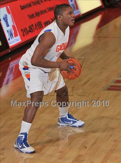 Thumbnail 2 in Bishop Gorman @ Mater Dei (Nike Extravaganza) photogallery.