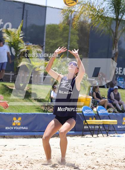 Thumbnail 1 in Carlsbad vs. San Marcos (CIF SDS Division 1 Final) photogallery.