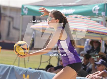 Thumbnail 1 in Carlsbad vs. San Marcos (CIF SDS Division 1 Final) photogallery.
