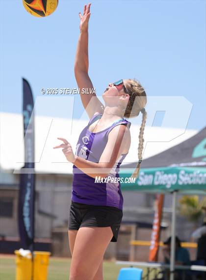 Thumbnail 3 in Carlsbad vs. San Marcos (CIF SDS Division 1 Final) photogallery.