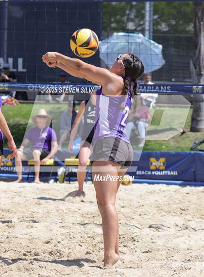 Thumbnail 1 in Carlsbad vs. San Marcos (CIF SDS Division 1 Final) photogallery.