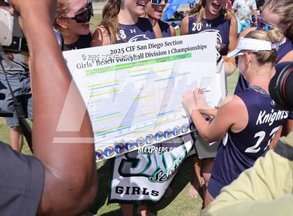 Thumbnail 1 in Carlsbad vs. San Marcos (CIF SDS Division 1 Final) photogallery.