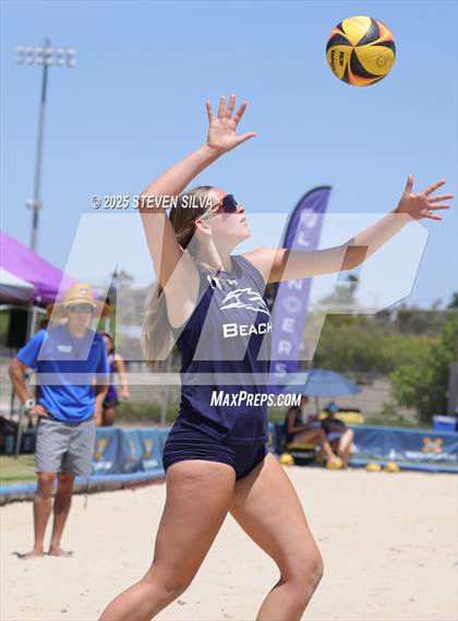 Thumbnail 1 in Carlsbad vs. San Marcos (CIF SDS Division 1 Final) photogallery.