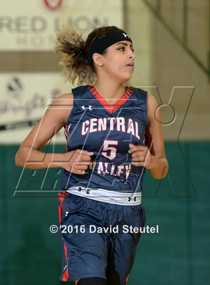 Thumbnail 2 in Central Valley vs. University Prep (CIF NS D4 Final) photogallery.