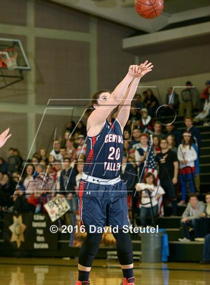 Thumbnail 3 in Central Valley vs. University Prep (CIF NS D4 Final) photogallery.