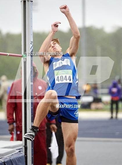 Thumbnail 2 in Bob Hayes Invitational (High Jump) photogallery.
