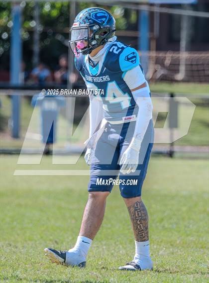 Thumbnail 2 in Kailua vs. 'Aiea (HHSAA Division 1 Round 1) photogallery.