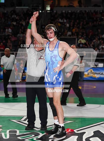 Thumbnail 3 in NYSPHSAA Wrestling Championships Round 1 132 lbs - 160 lbs photogallery.