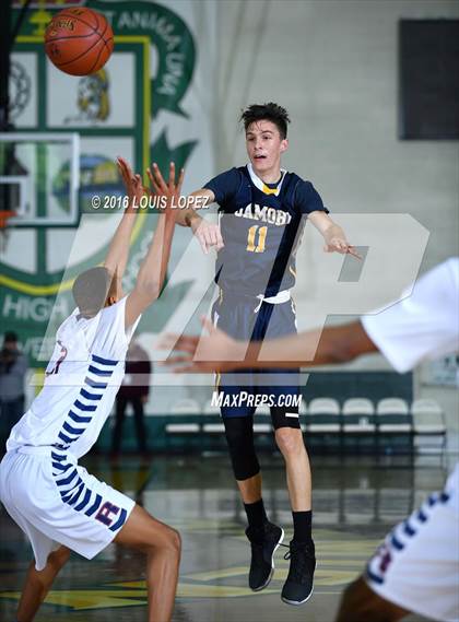 Thumbnail 2 in Santa Monica vs. Roosevelt (The Classic at Damien) photogallery.