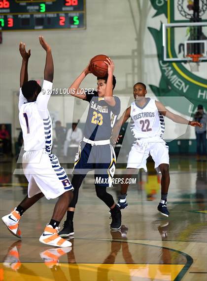 Thumbnail 2 in Santa Monica vs. Roosevelt (The Classic at Damien) photogallery.