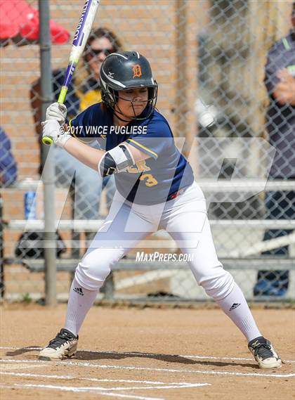 Thumbnail 1 in Carter @ Glendale (CIF SS Wildcard) photogallery.