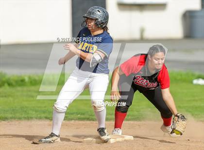 Thumbnail 2 in Carter @ Glendale (CIF SS Wildcard) photogallery.