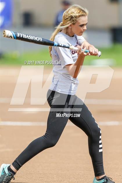 Thumbnail 3 in Carter @ Glendale (CIF SS Wildcard) photogallery.