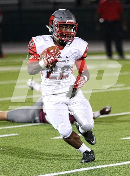 Thumbnail 2 in Del Valle @ Round Rock (UIL 6A D1 Bi-District Playoff) photogallery.