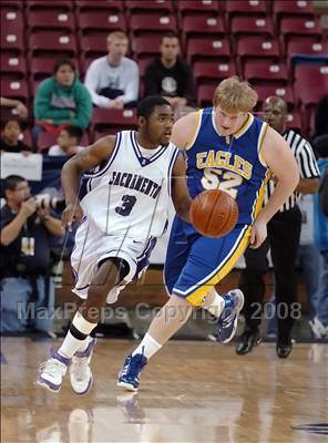 Thumbnail 1 in Santa Margarita vs. Sacramento (CIF State D3 Final) photogallery.