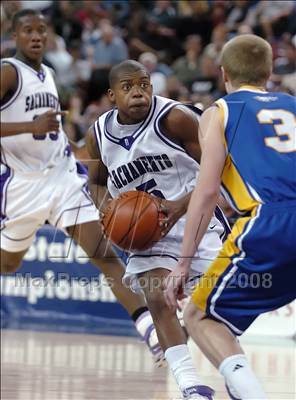 Thumbnail 3 in Santa Margarita vs. Sacramento (CIF State D3 Final) photogallery.