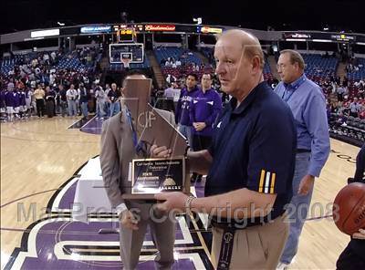 Thumbnail 2 in Santa Margarita vs. Sacramento (CIF State D3 Final) photogallery.