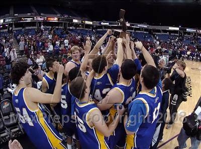 Thumbnail 2 in Santa Margarita vs. Sacramento (CIF State D3 Final) photogallery.