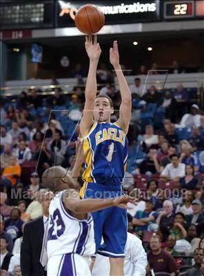 Thumbnail 2 in Santa Margarita vs. Sacramento (CIF State D3 Final) photogallery.