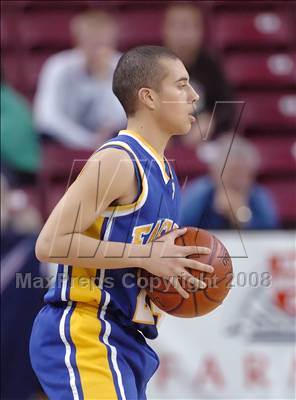 Thumbnail 2 in Santa Margarita vs. Sacramento (CIF State D3 Final) photogallery.