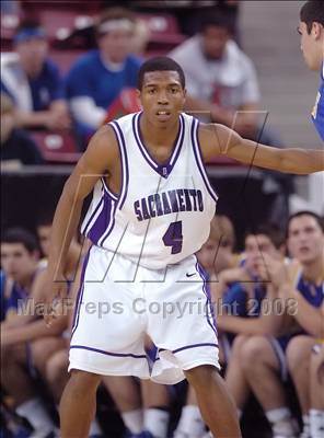 Thumbnail 1 in Santa Margarita vs. Sacramento (CIF State D3 Final) photogallery.