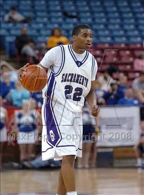 Thumbnail 2 in Santa Margarita vs. Sacramento (CIF State D3 Final) photogallery.