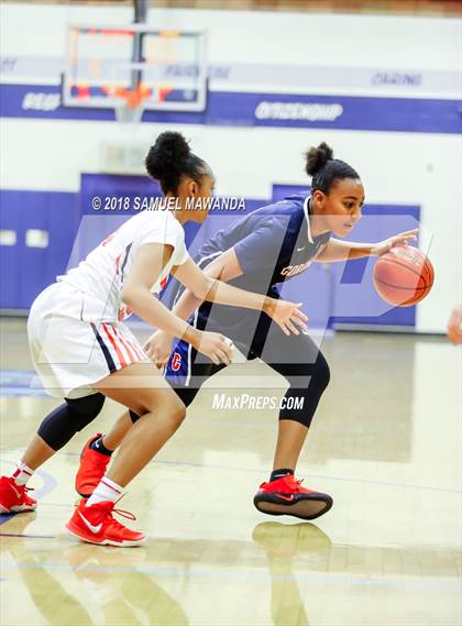 Thumbnail 1 in Coronado vs Village Christian (War on the Floor) photogallery.