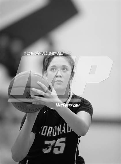 Thumbnail 2 in Coronado vs Village Christian (War on the Floor) photogallery.