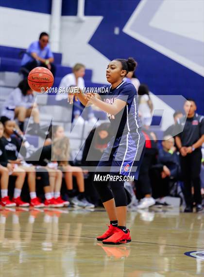 Thumbnail 2 in Coronado vs Village Christian (War on the Floor) photogallery.