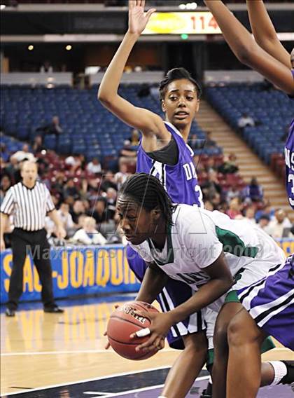 Thumbnail 3 in St. Mary's vs. Sacramento (CIF SJS D3 Final) photogallery.