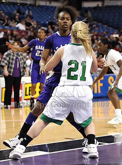 Thumbnail 3 in St. Mary's vs. Sacramento (CIF SJS D3 Final) photogallery.