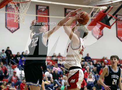 Thumbnail 3 in Eisenhower @ Maize photogallery.