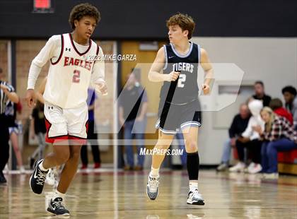 Thumbnail 1 in Eisenhower @ Maize photogallery.