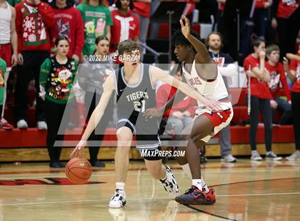 Thumbnail 1 in Eisenhower @ Maize photogallery.