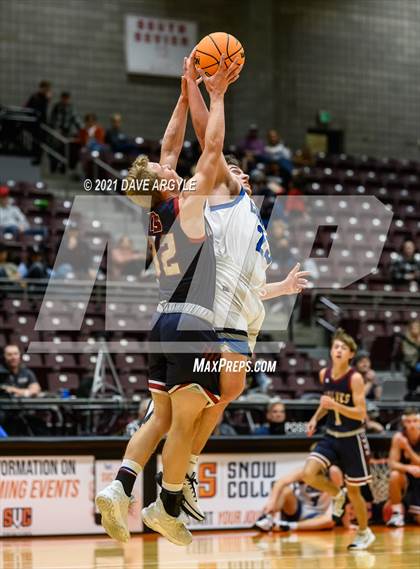 Thumbnail 3 in North Sevier vs. Carbon photogallery.