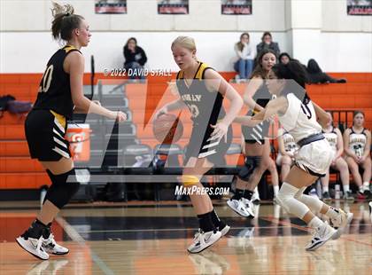 Thumbnail 2 in Sealy vs La Grange (Schulenburg Lady Horn Varsity Tournament) photogallery.