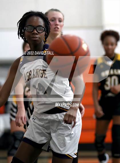 Thumbnail 3 in Sealy vs La Grange (Schulenburg Lady Horn Varsity Tournament) photogallery.