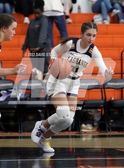 Thumbnail 2 in Sealy vs La Grange (Schulenburg Lady Horn Varsity Tournament) photogallery.