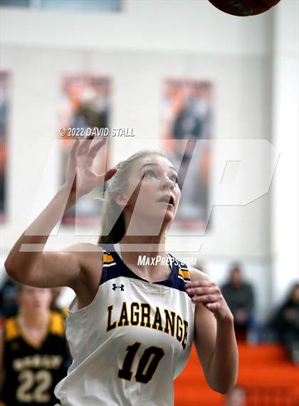 Thumbnail 1 in Sealy vs La Grange (Schulenburg Lady Horn Varsity Tournament) photogallery.