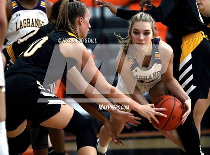 Thumbnail 3 in Sealy vs La Grange (Schulenburg Lady Horn Varsity Tournament) photogallery.
